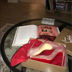 Christian Louboutin Pink Glitter- So Kate Heels